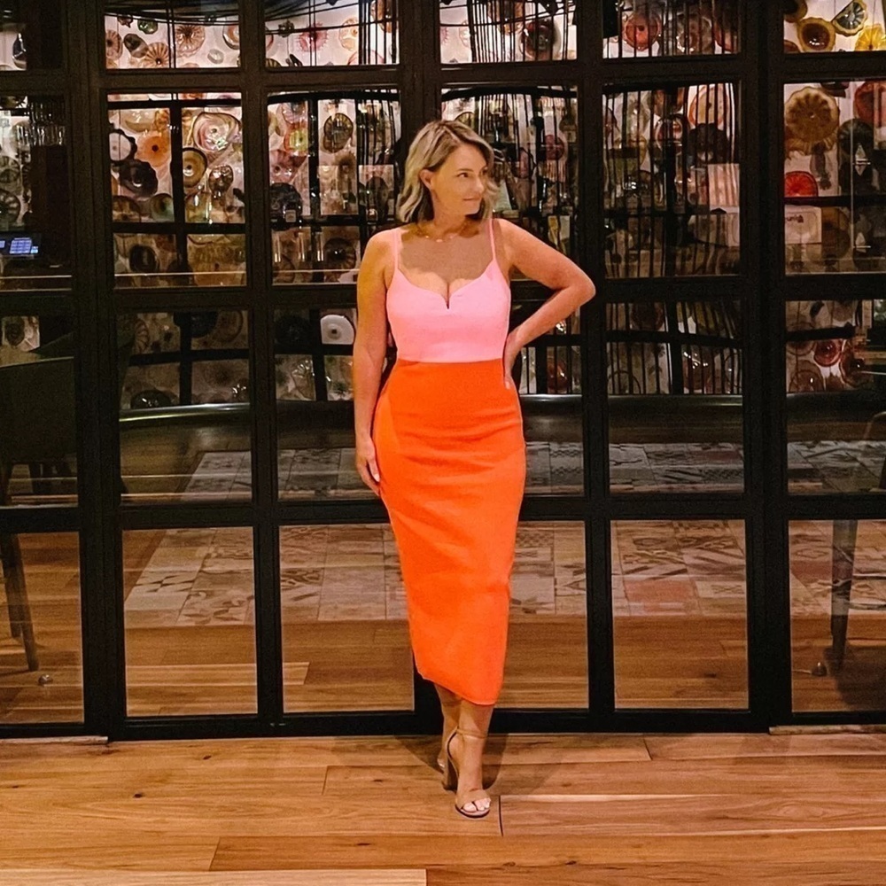 Express Body Contour V-Wire Color Block Midi Sweater Dress Large - Picture 14 of 16